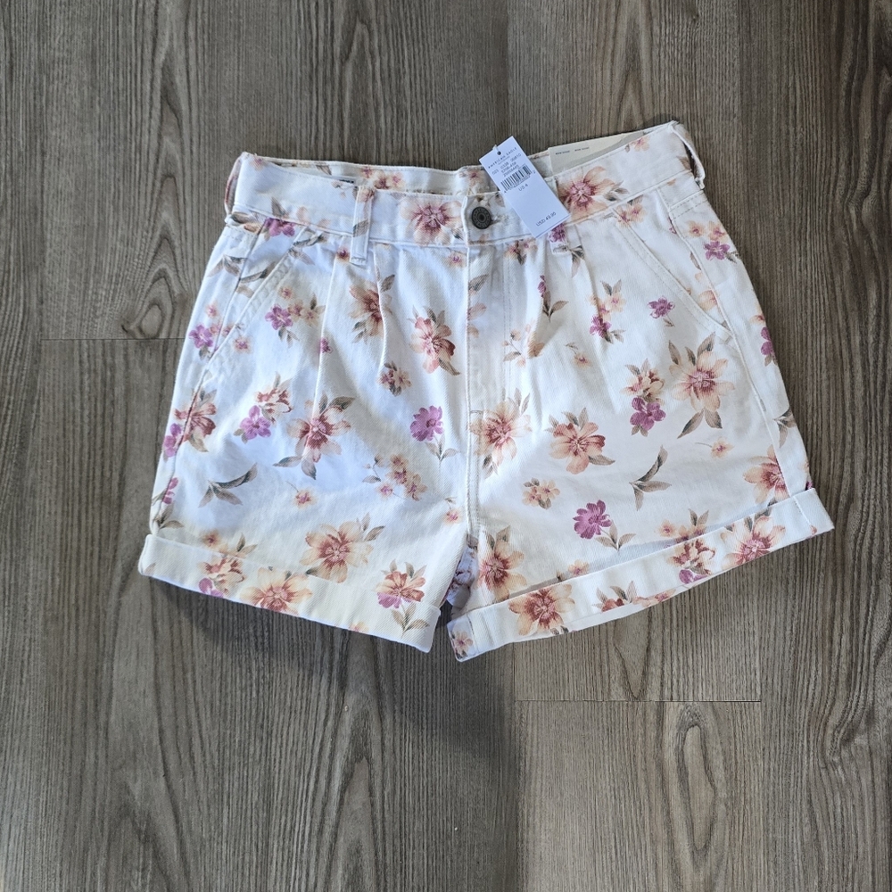 American Eagle Outfitters Pink Floral Women's Shorts Brand New